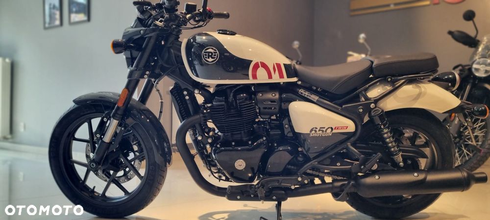 Royal Enfield Shotgun - 3