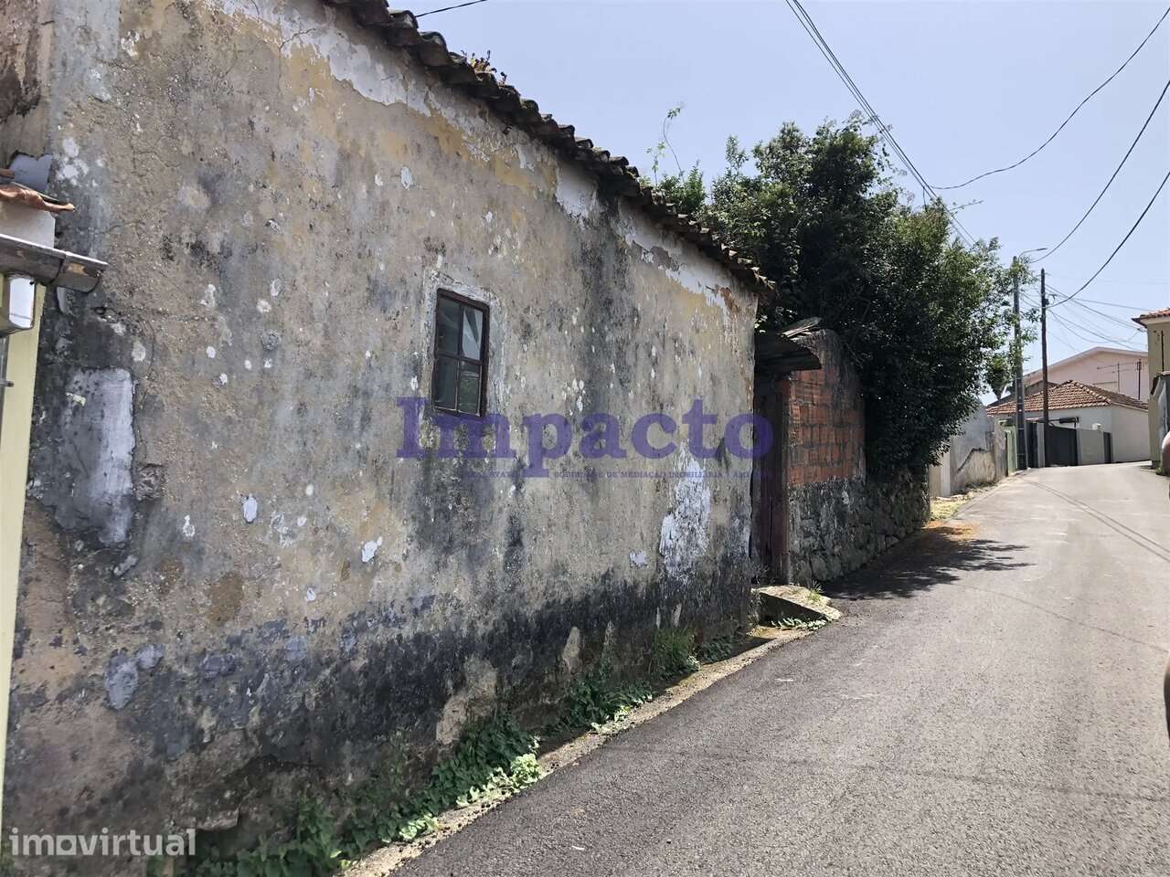Moradia T1 para restaurar em Cucujães, Oliveira de Azeméis - Grande imagem: 2/10