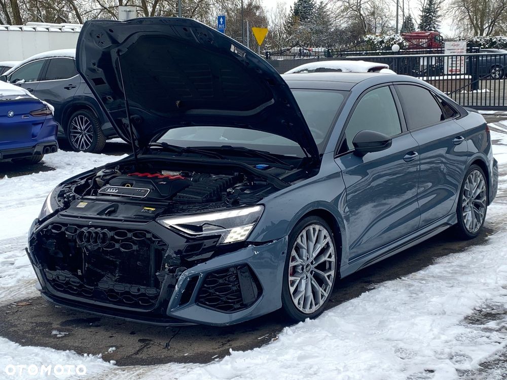 Audi RS3 Limousine - 13