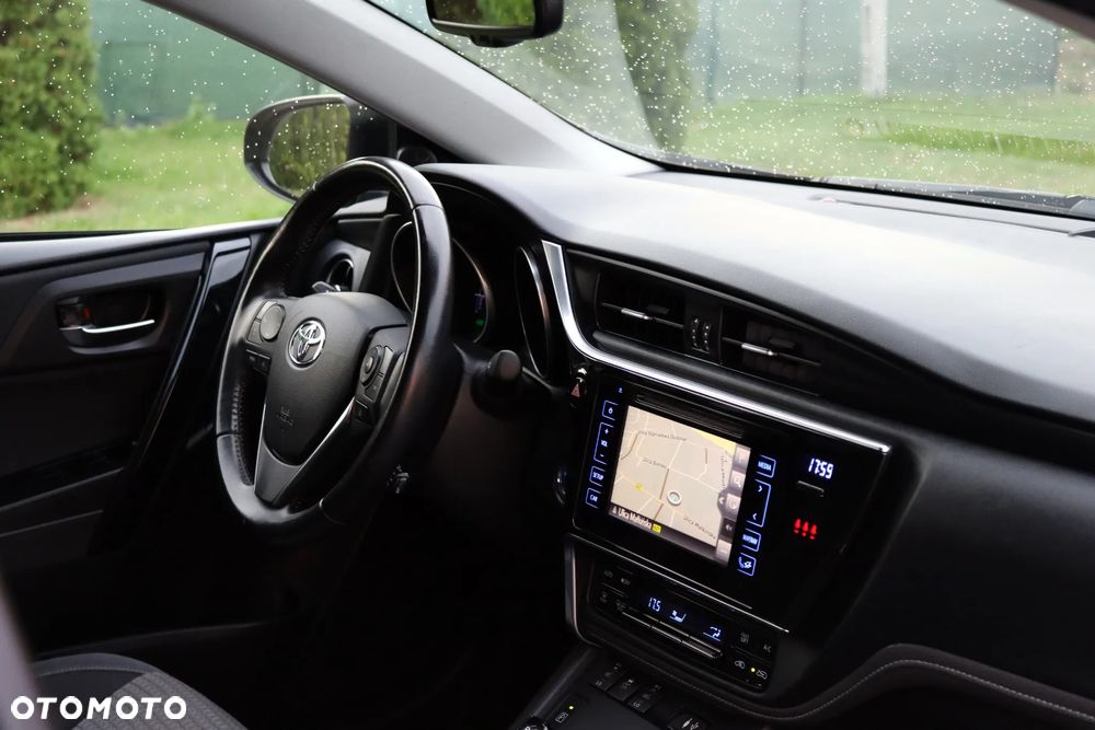 Toyota Auris - 19
