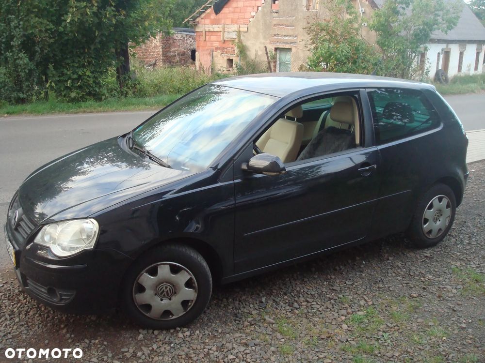 Volkswagen Polo 1.4 16V Trendline - 2