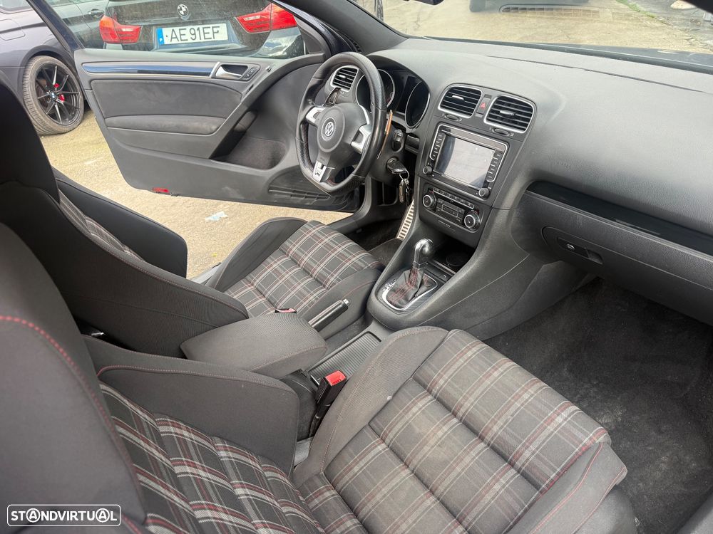 VW Golf 2.0 TSi GTI DSG - 24