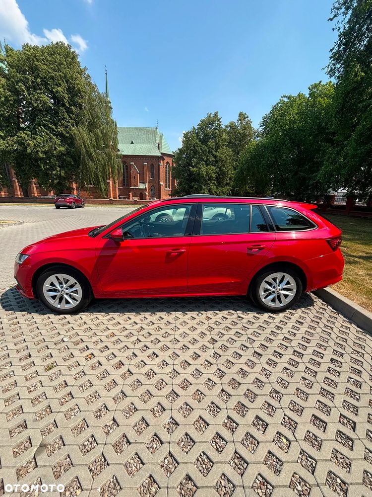 Skoda Octavia 2.0 TDI Ambition DSG - 8
