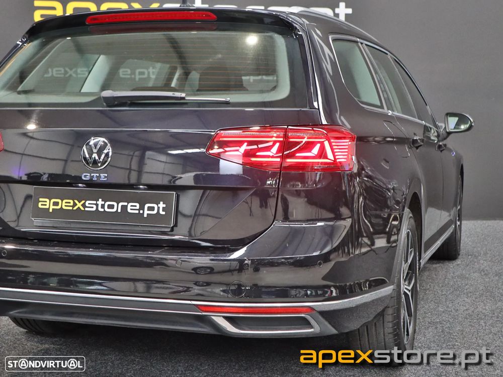 VW Passat Variant - 6
