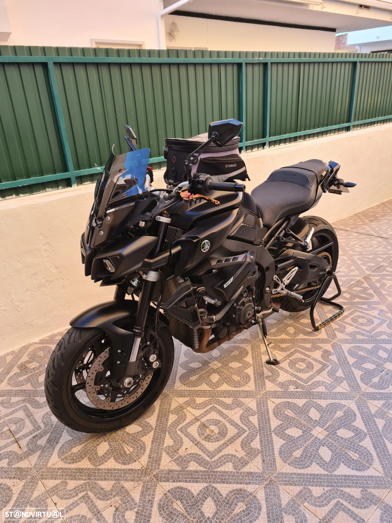 Yamaha MT-10 Preta mate - 2