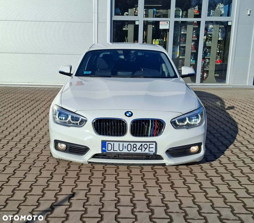 BMW Seria 1 118d Sport Line - 2