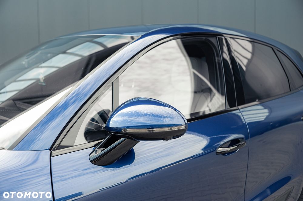 Porsche Macan - 3