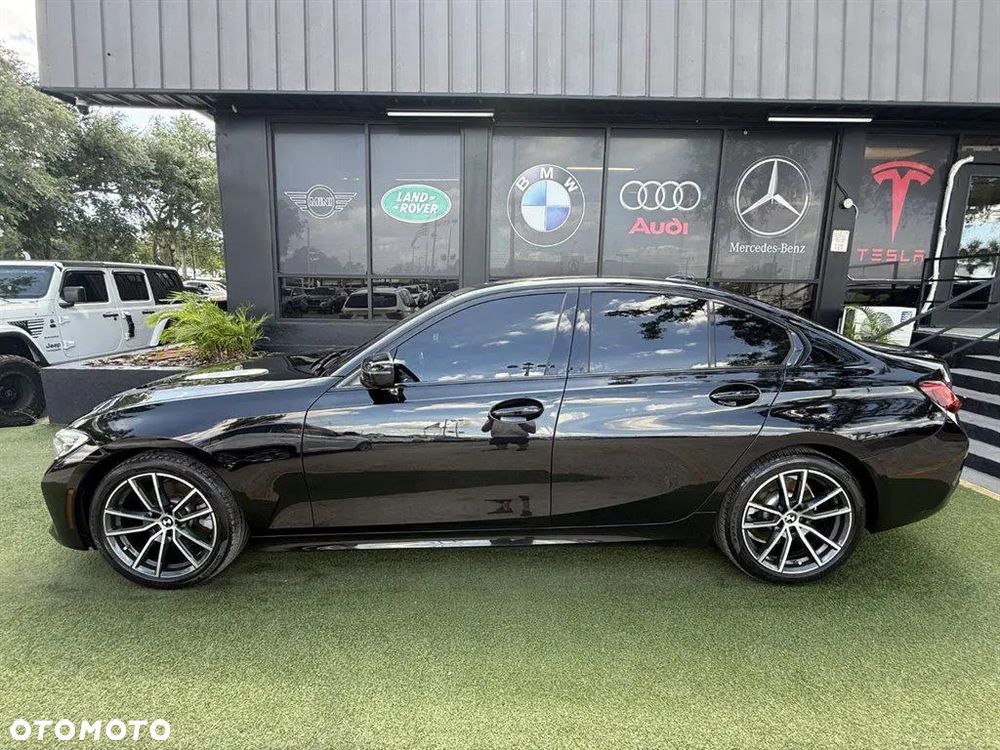 BMW Seria 3 330i xDrive M Sport - 5