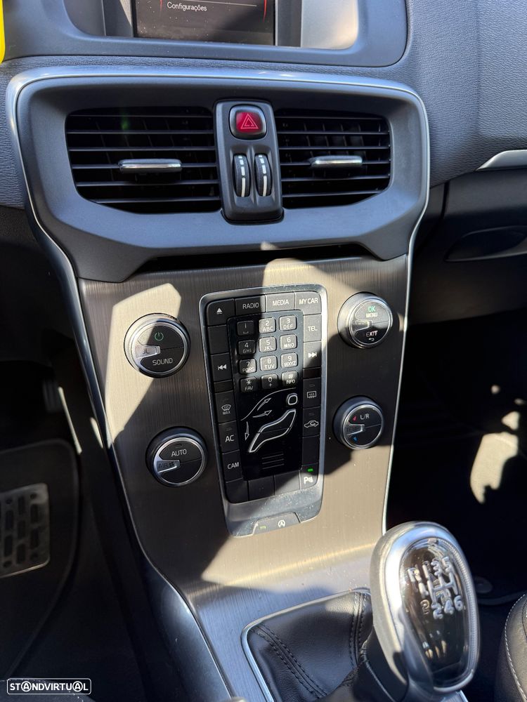 Volvo V40 1.6 D2 Eco Momentum - 27