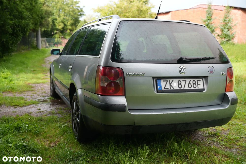 Volkswagen Passat 1.9 TDI - 14