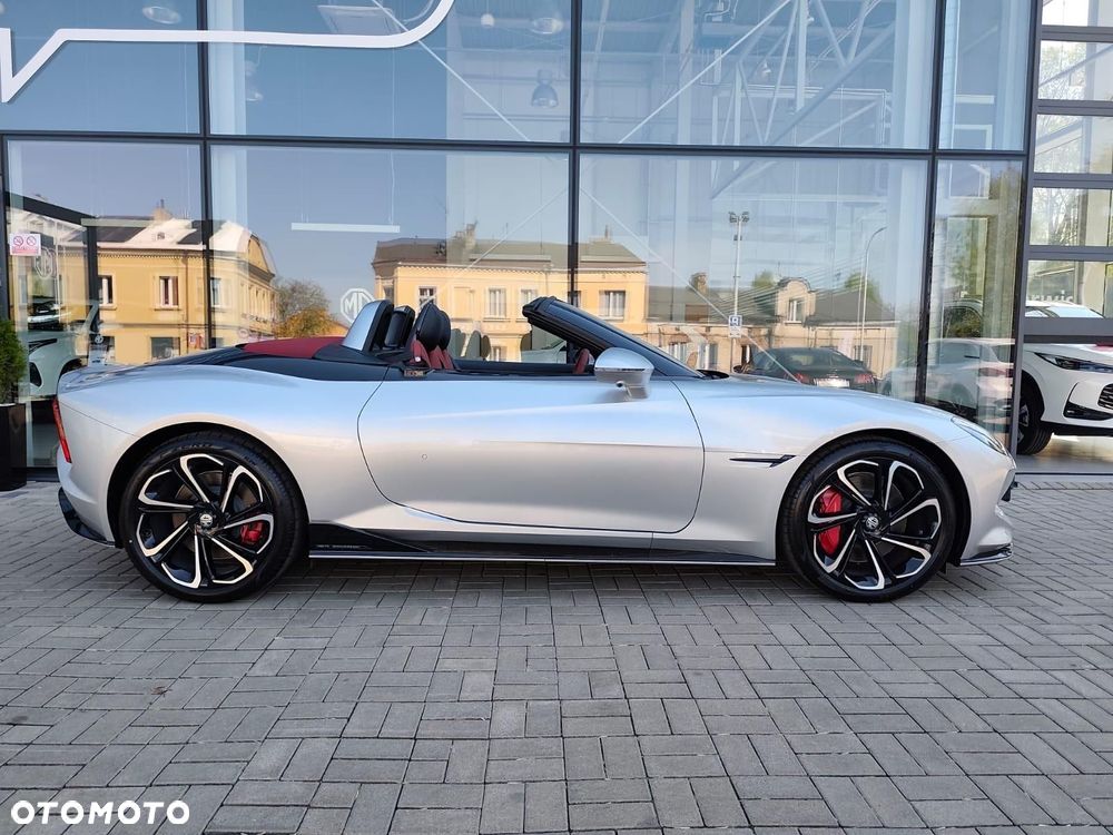 MG Cyberster 77kWh AWD Czerwony Dach - 20