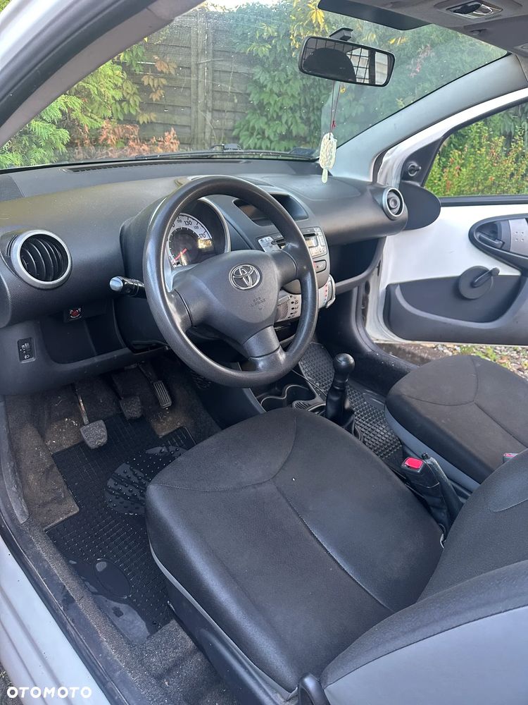 Toyota Aygo 2013 photo 3