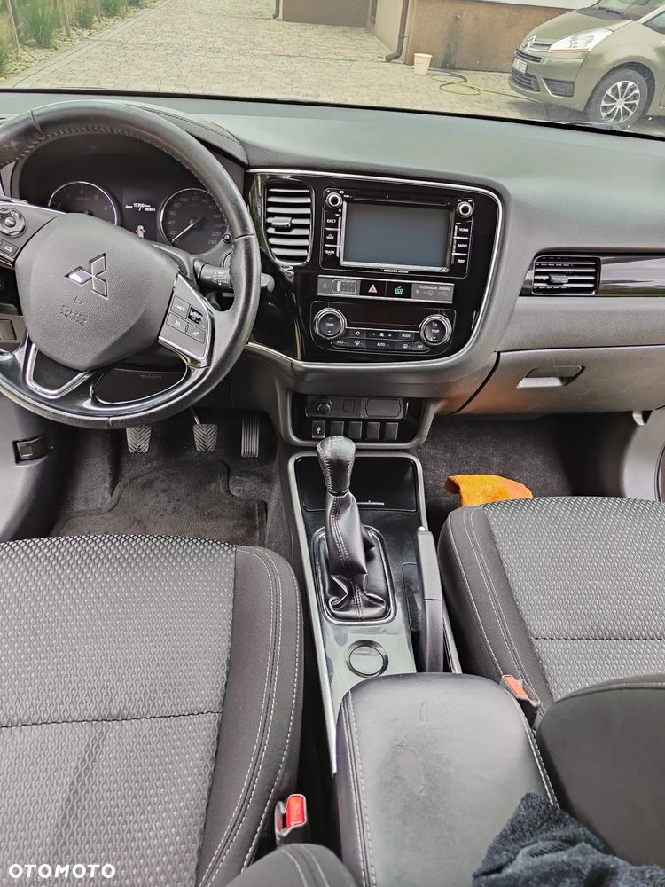 Mitsubishi Outlander 2.0 City Style 2WD - 7