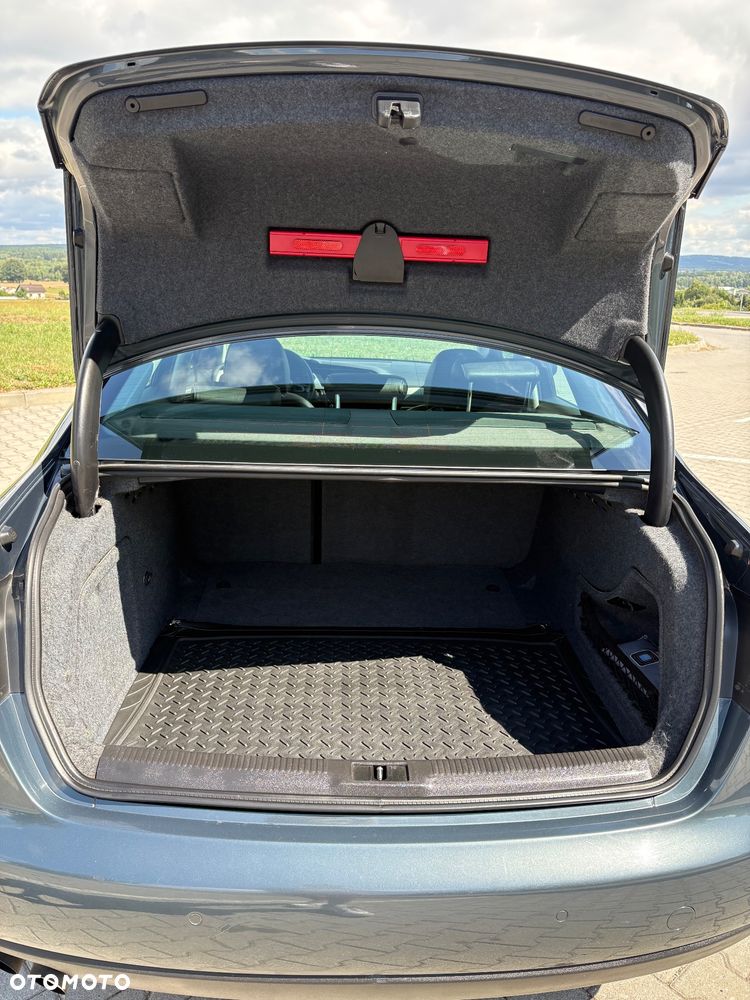 Audi A4 Limousine 2.0 TDI - 15