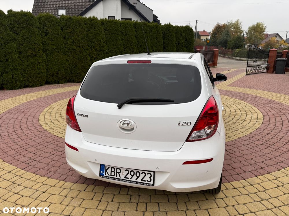 Hyundai i20 1.2 Trend - 9