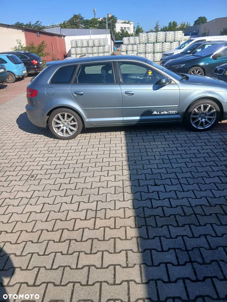 Audi A3 Sportback 1.6 TDI Ambition - 4