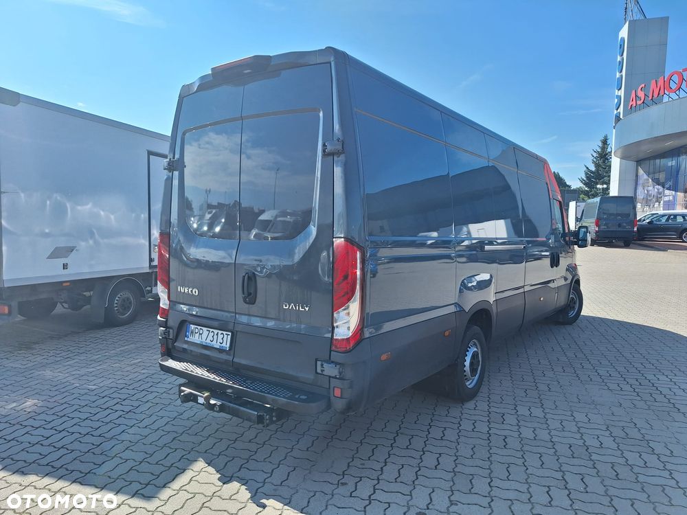 Iveco Daily 35S18 HiMatic furgon 16m blaszak automat FV23% MAXI - 7