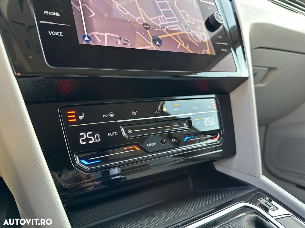 Volkswagen Passat 2.0 TSI OPF DSG 4Motion Elegance - 9