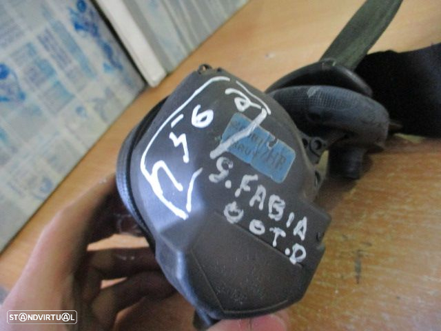 Pre-Tensor 6Y6857448D SKODA FABIA 2000 TD - 2