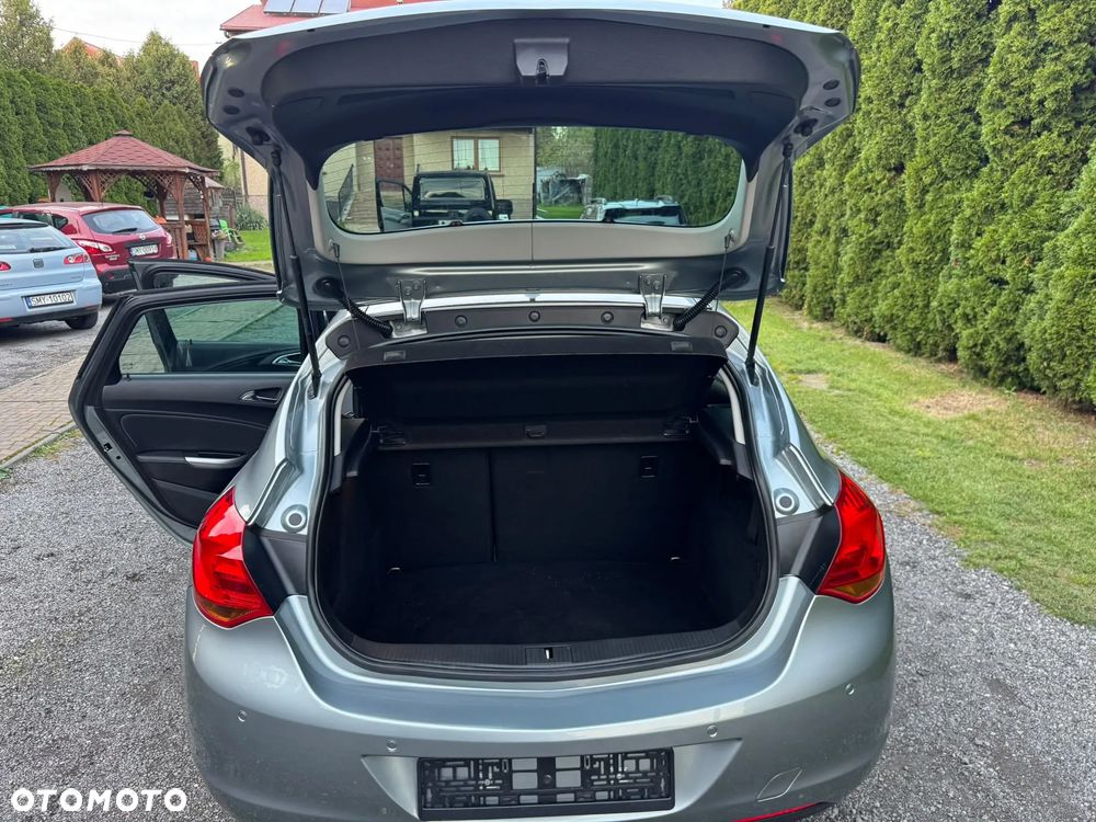 Opel Astra - 10
