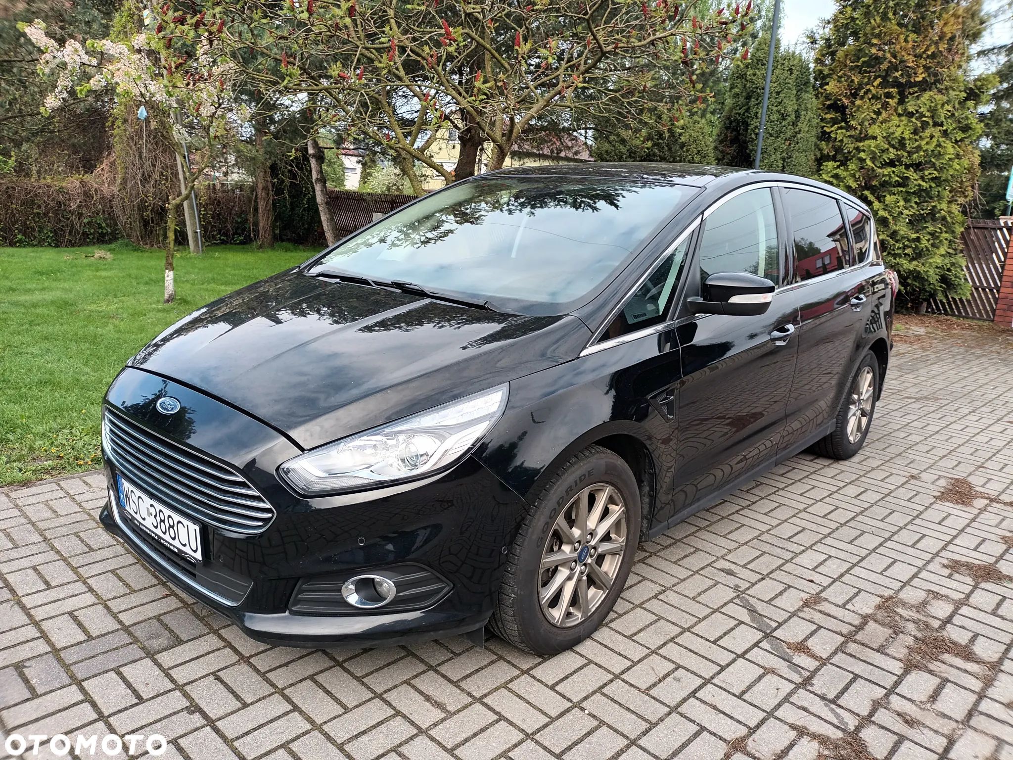 Ford S-Max 2.0 TDCi Titanium PowerShift - 1