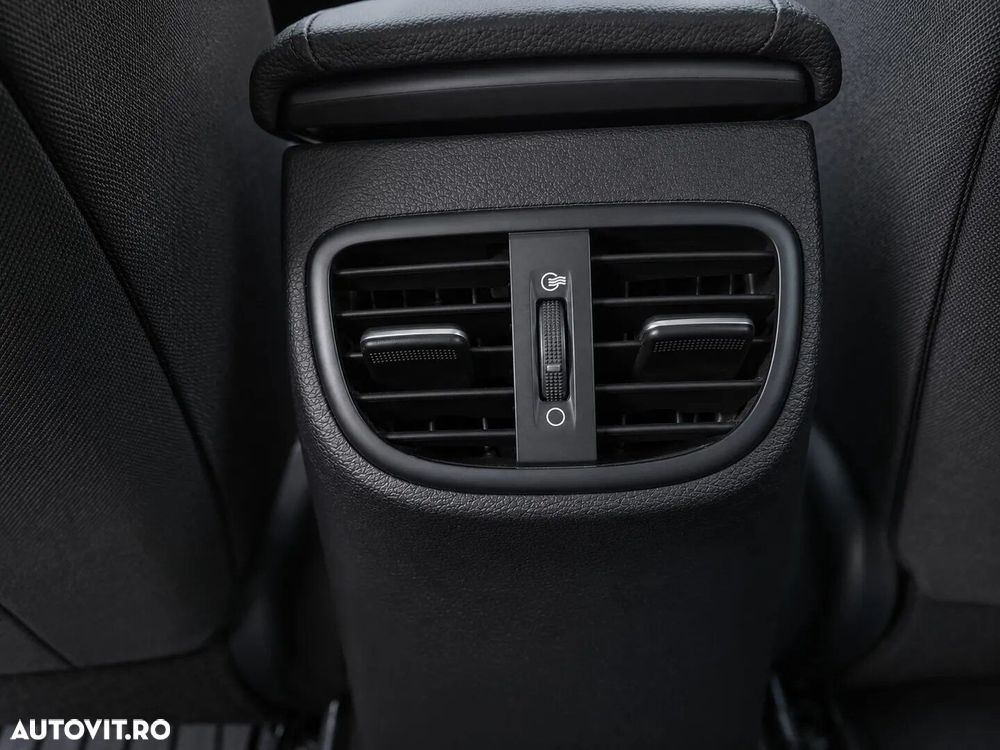 Kia XCeed 1.5 T-GDI 7DCT Style - 25