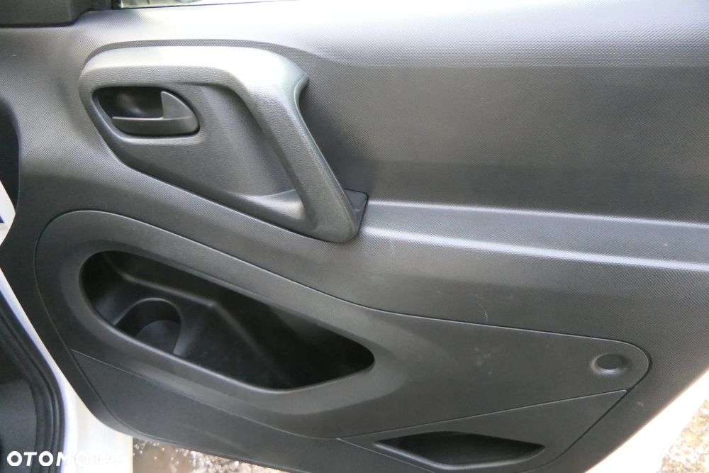 Peugeot PARTNER - 16