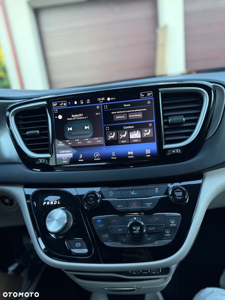 Chrysler Pacifica - 3