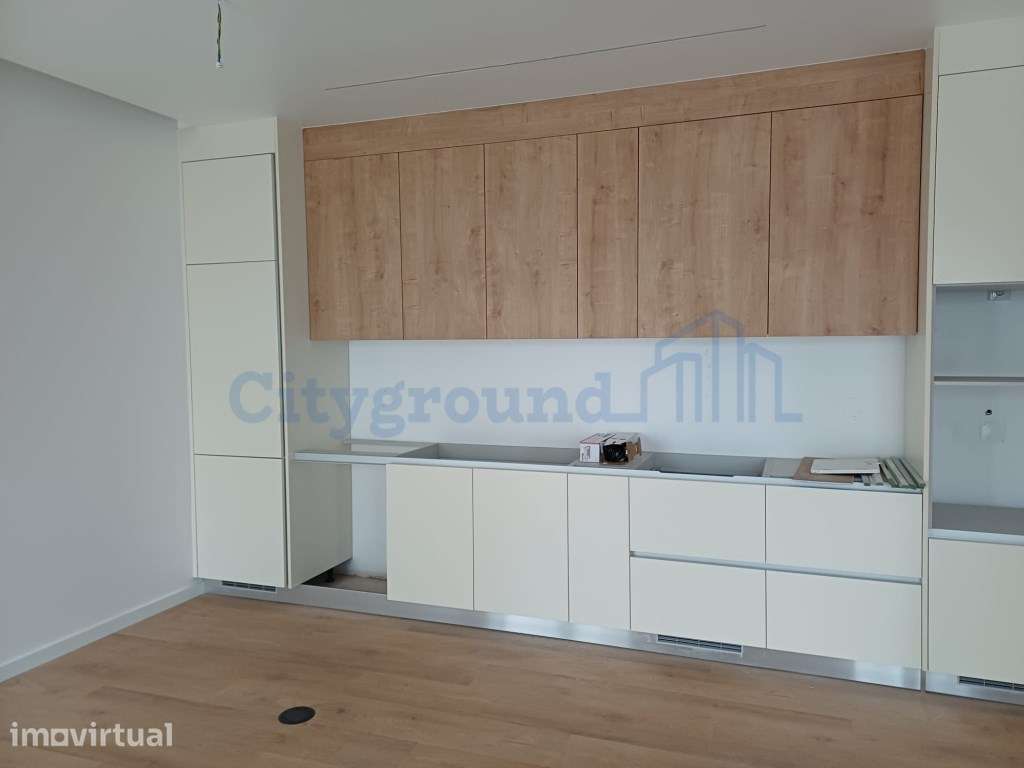 Moradia Geminada V2+1 no centro da cidade, Ourém - Grande imagem: 3/19