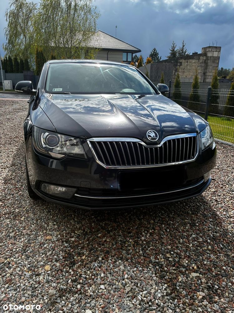 Skoda Superb 2.0 TDI Active DSG - 1