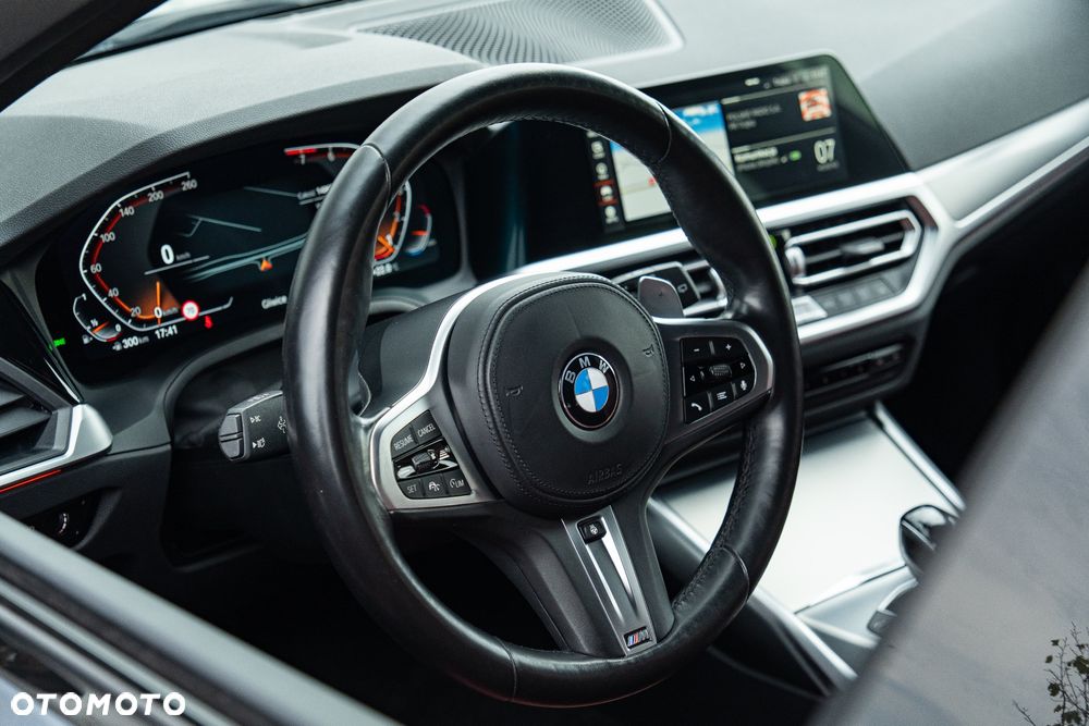 BMW Seria 3 330i xDrive Sport Line sport - 6