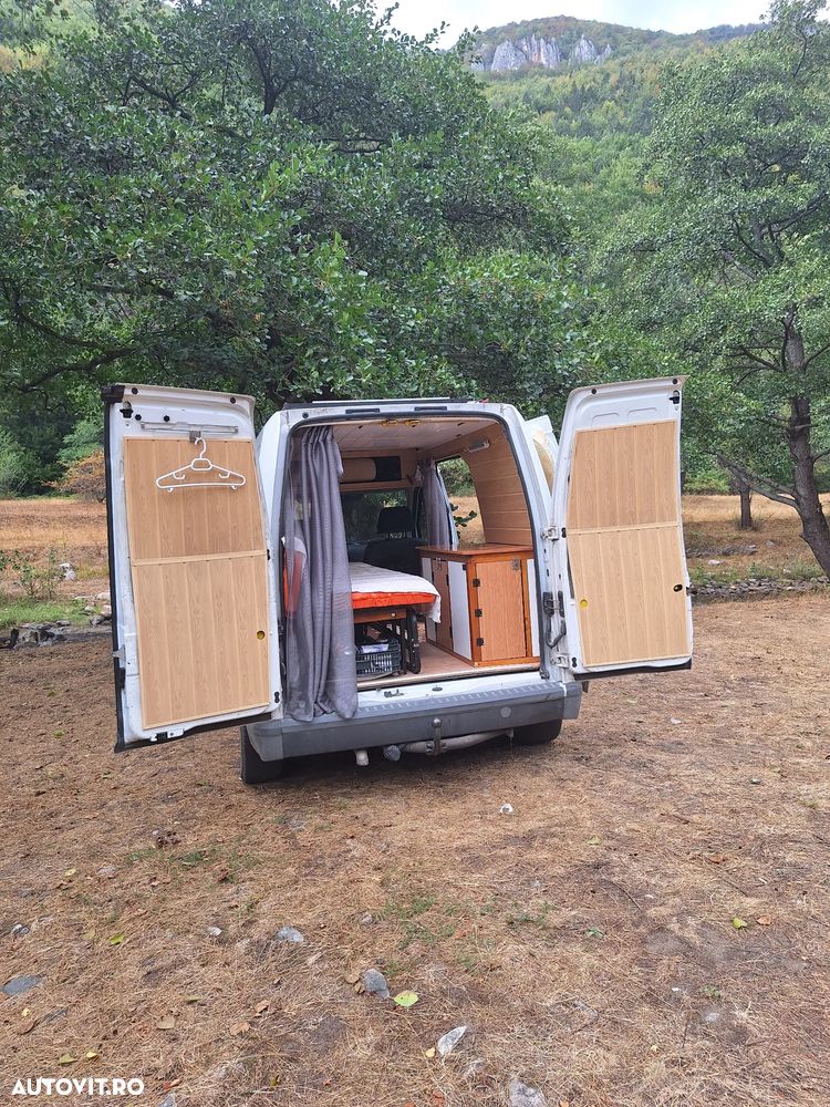 Ford Transit Connect - 9