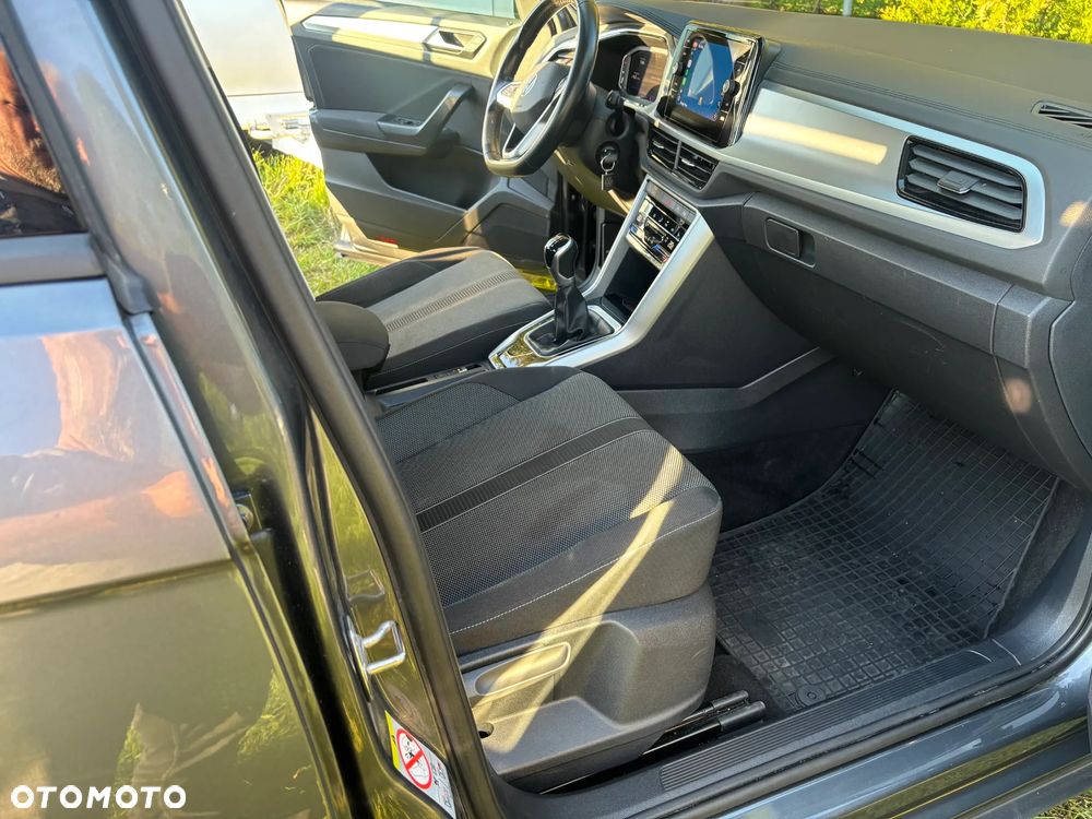 Volkswagen T-Roc 1.5 TSI Life - 25