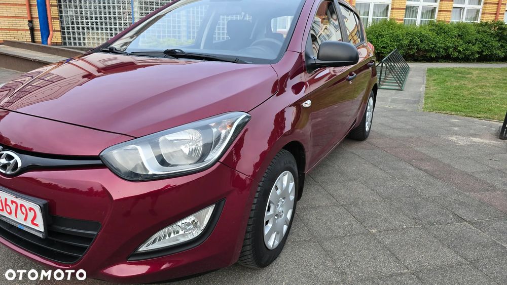 Hyundai i20 - 20