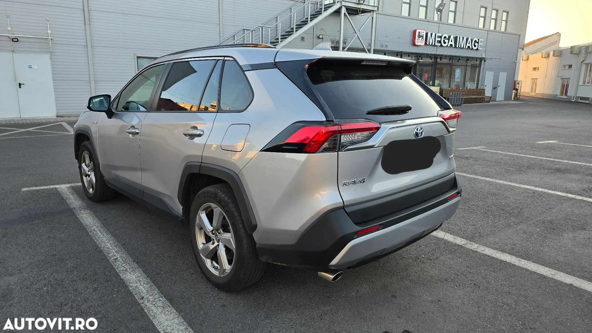 Toyota RAV4 2.5 4x2 Hybrid - 8