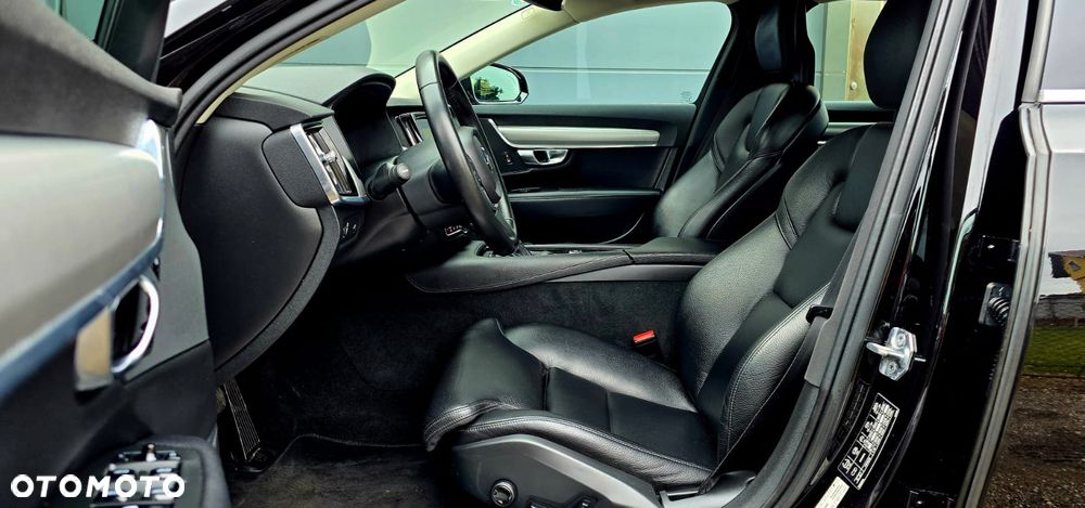 Volvo V90 T5 Momentum - 21