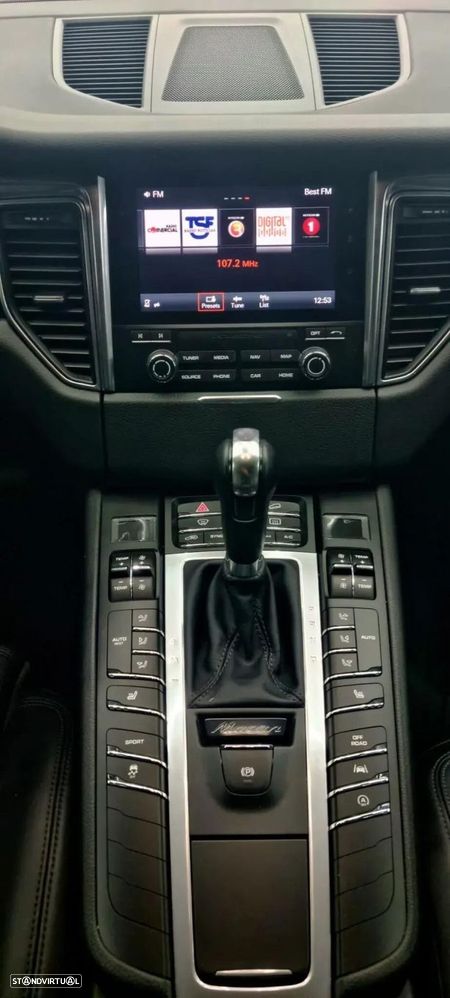 Porsche Macan - 32