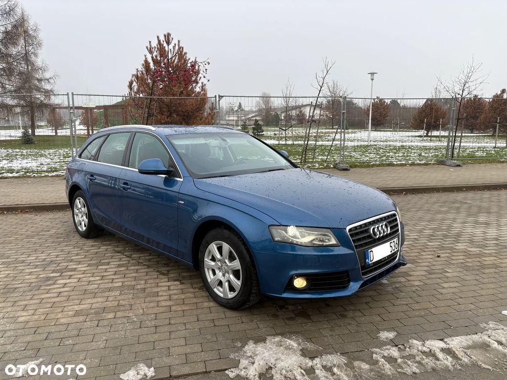 Audi A4 Avant 2.0 TDI DPF - 1
