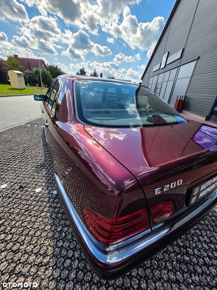 Mercedes-Benz Klasa E - 31