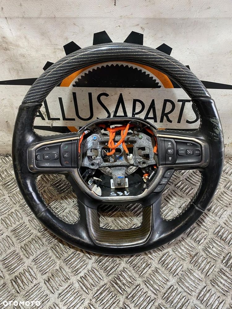 kierownica multifunkcyjna dodge ram 1500 limited 2019-