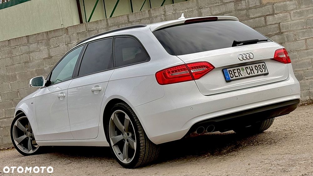 Audi A4 Avant 2.0 TDI DPF clean diesel quattro S line Sportpaket - 11