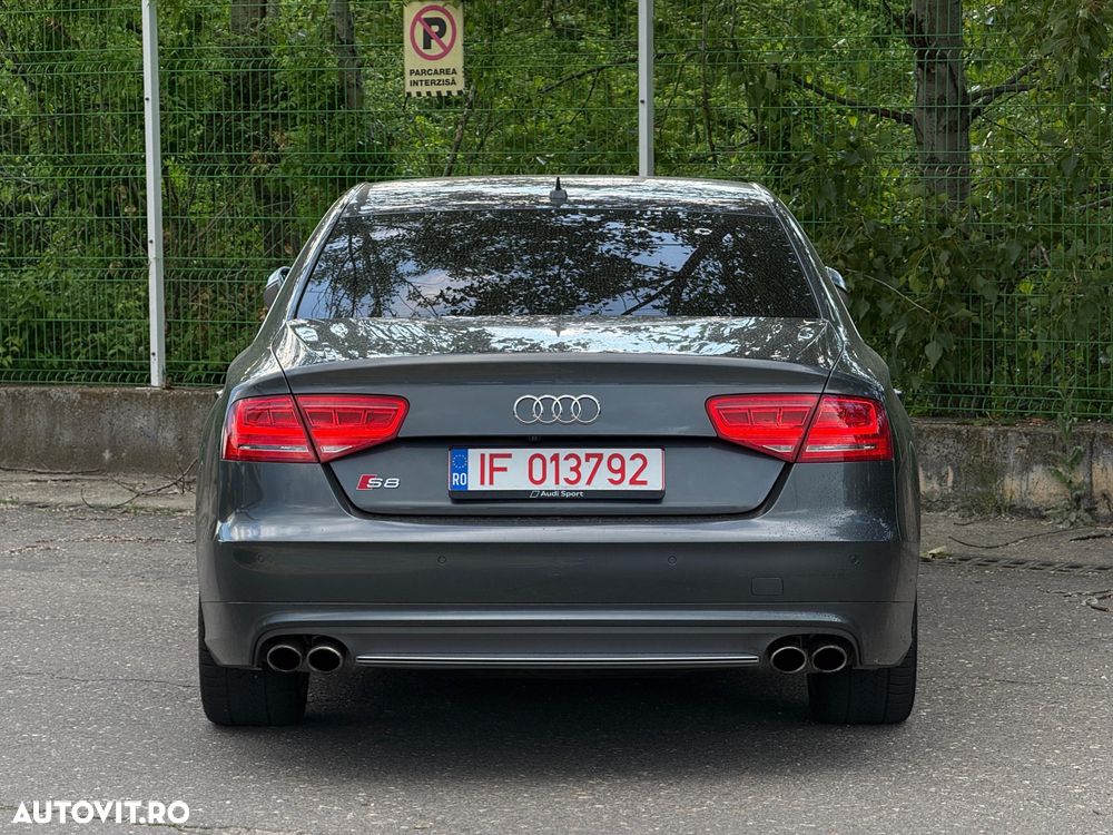 Audi S8 Plus 4.0 TFSI quattro Tiptronic - 3