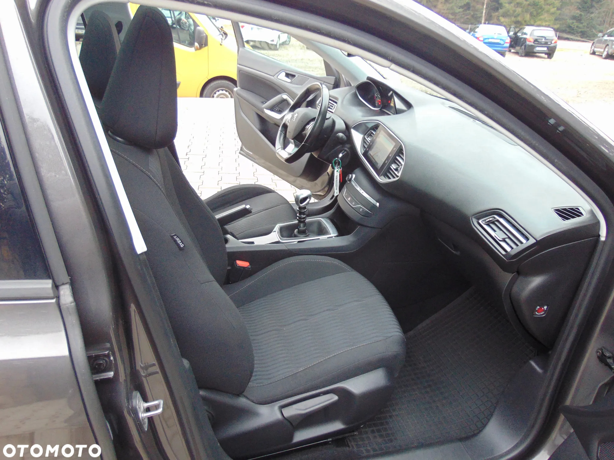 Peugeot 308 1.2 PureTech Active S&S - 8