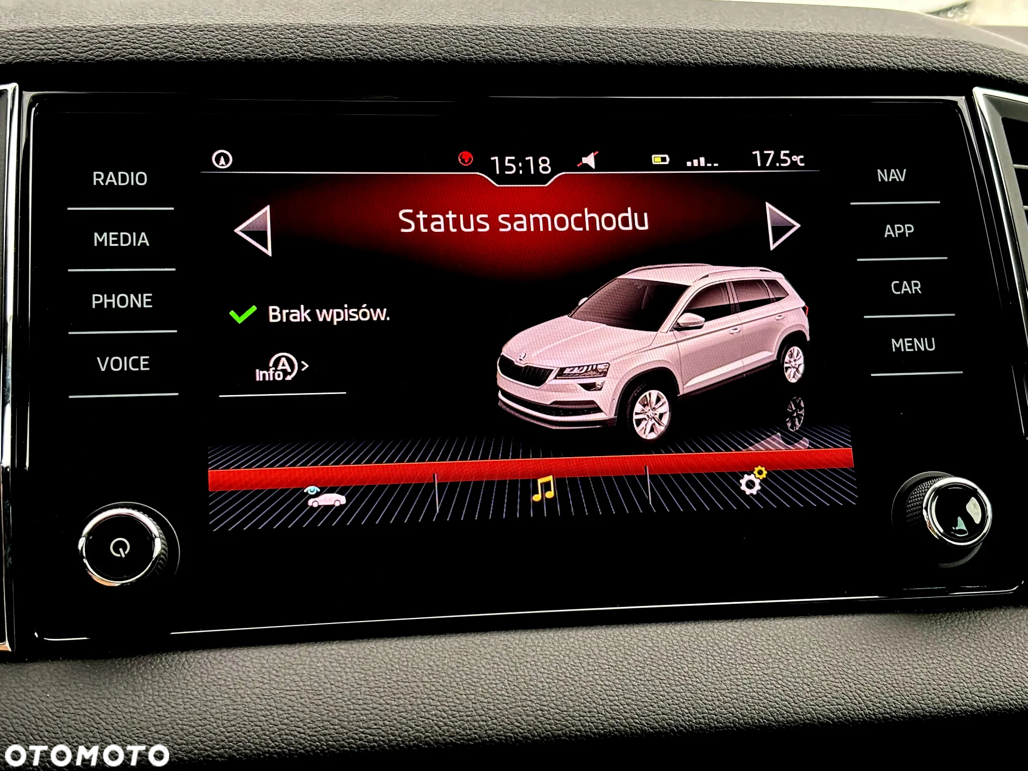 Skoda Karoq 1.5 TSI Ambition - 24