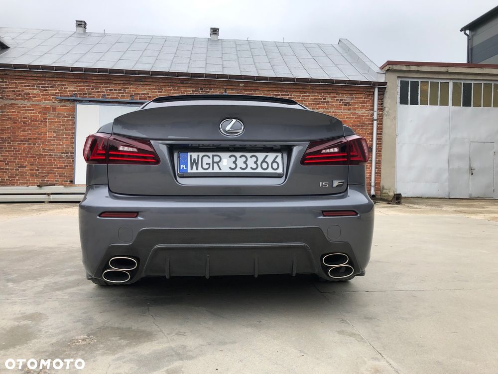 Lexus IS - 7