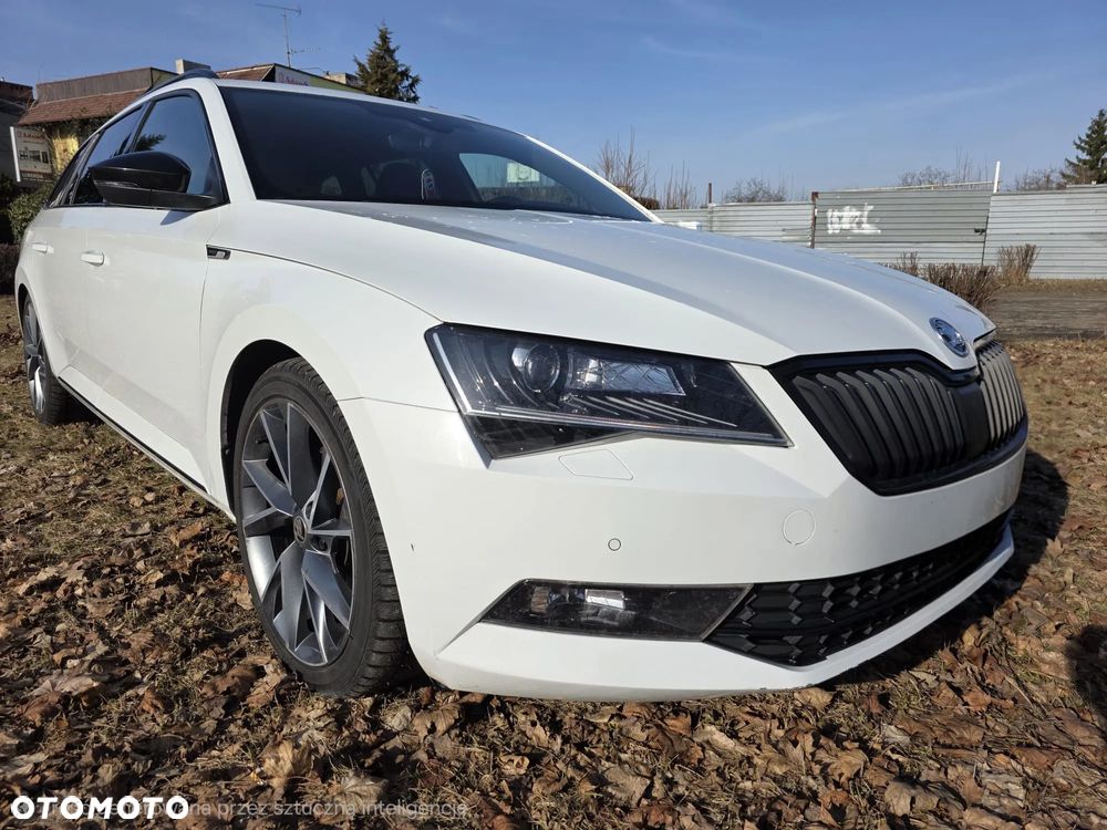 Skoda Superb 2.0 TDI Sportline DSG - 8
