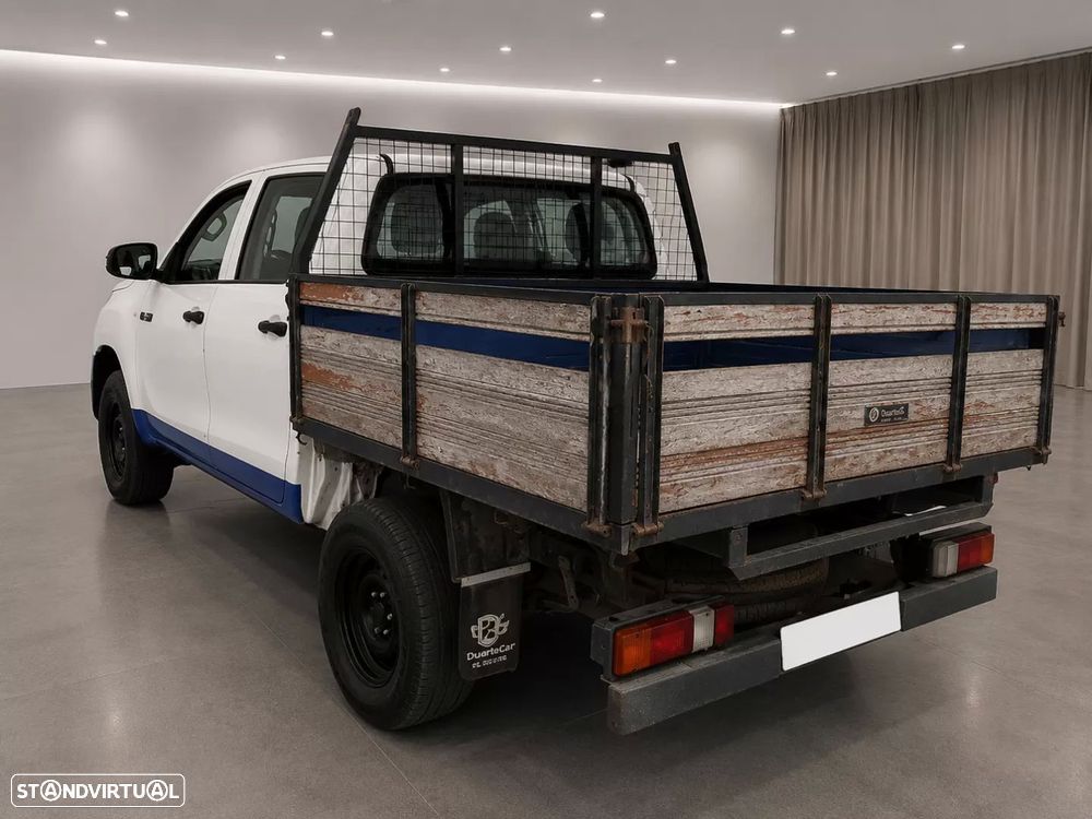 Toyota Hilux 2.4 D-4D 4WD CD CM - 4
