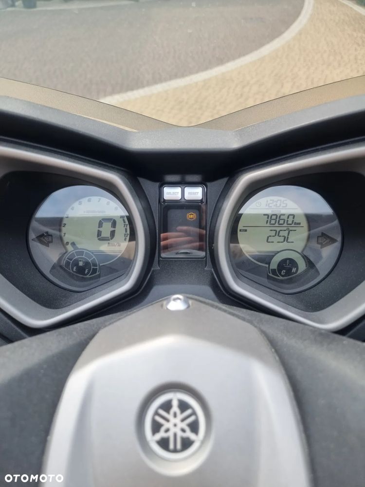Yamaha X-max - 6