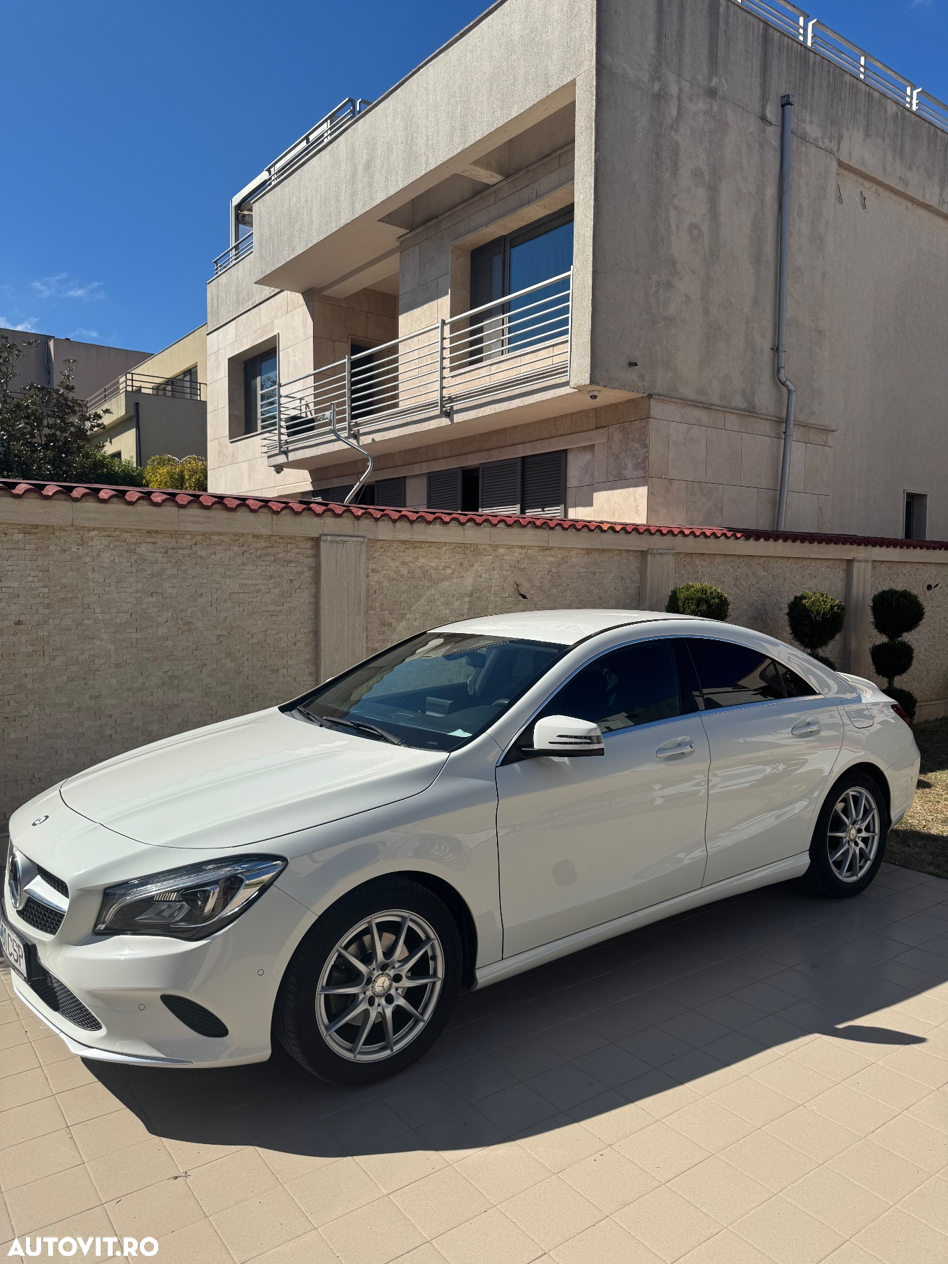 Mercedes-Benz CLA - 2
