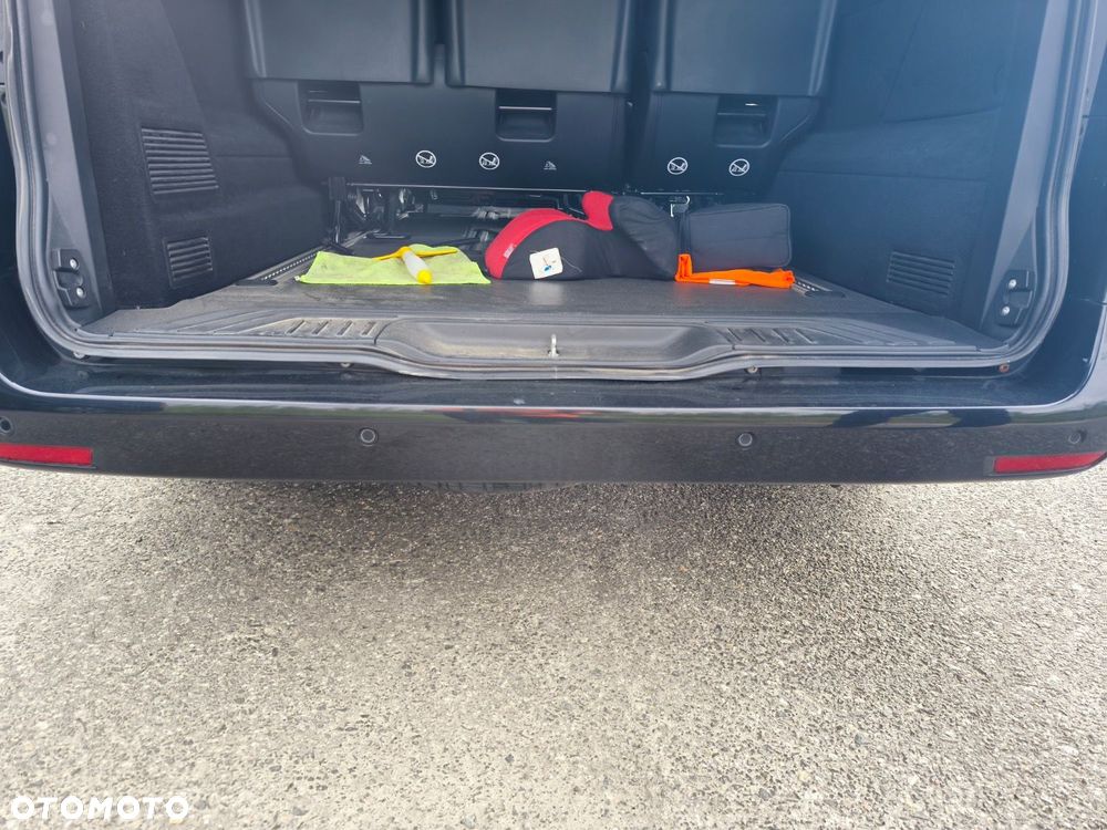 Mercedes-Benz E-Vito - 26
